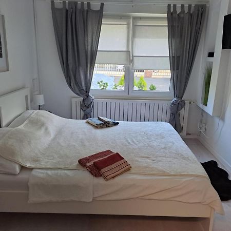 Soba Dvori Apartment Zapresic Bagian luar foto