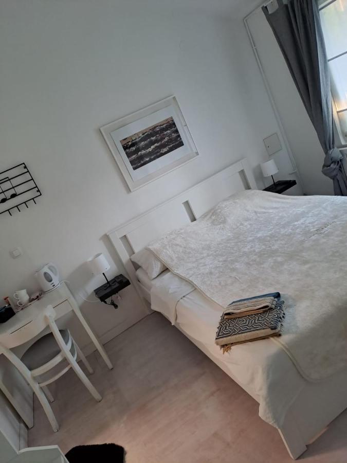 Soba Dvori Apartment Zapresic Bagian luar foto