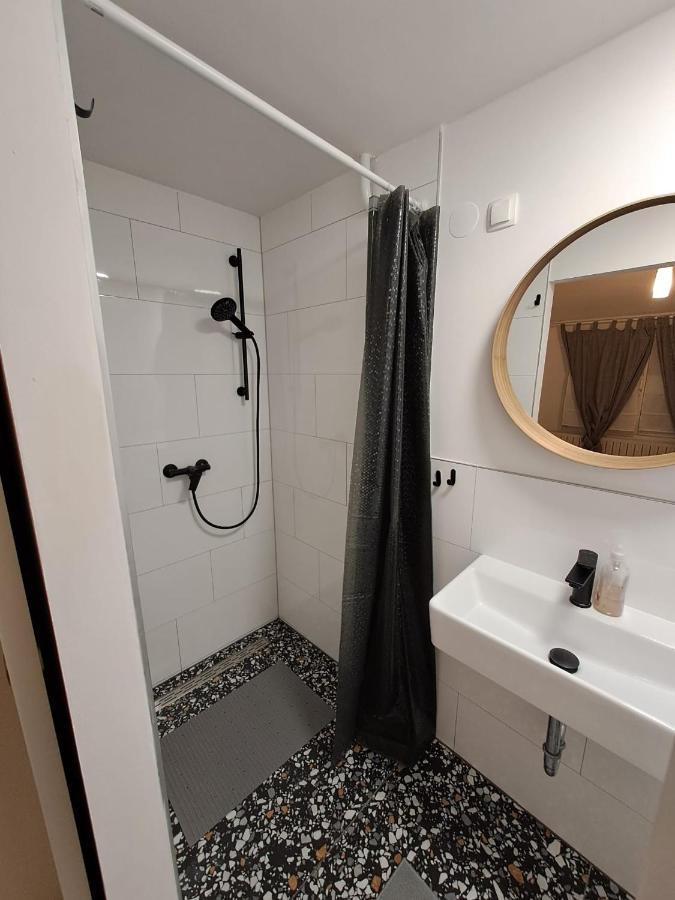 Soba Dvori Apartment Zapresic Bagian luar foto